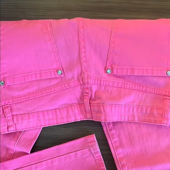 Bright Pink Jeans - Picture 4 of 4